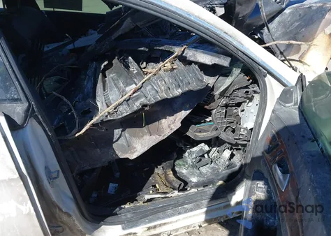 2014 Mercedes-Benz Cls 550 4Matic z USA, uszkodzony, nr VIN WDDLJ9BB8EA111500